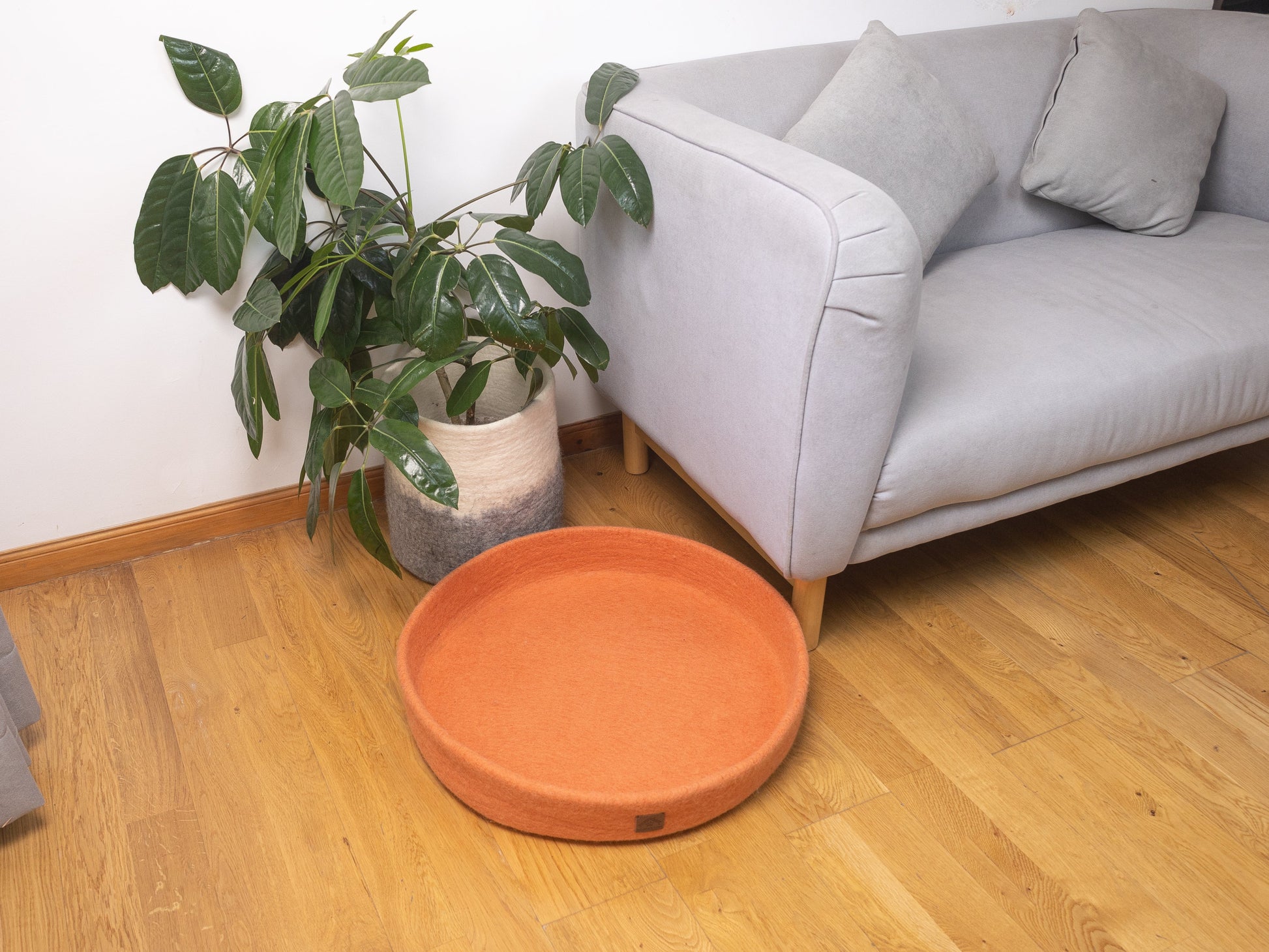 Whiskers Home Wool Round Felt Dog Bed 100% New Zealand Wool Whisker's Home