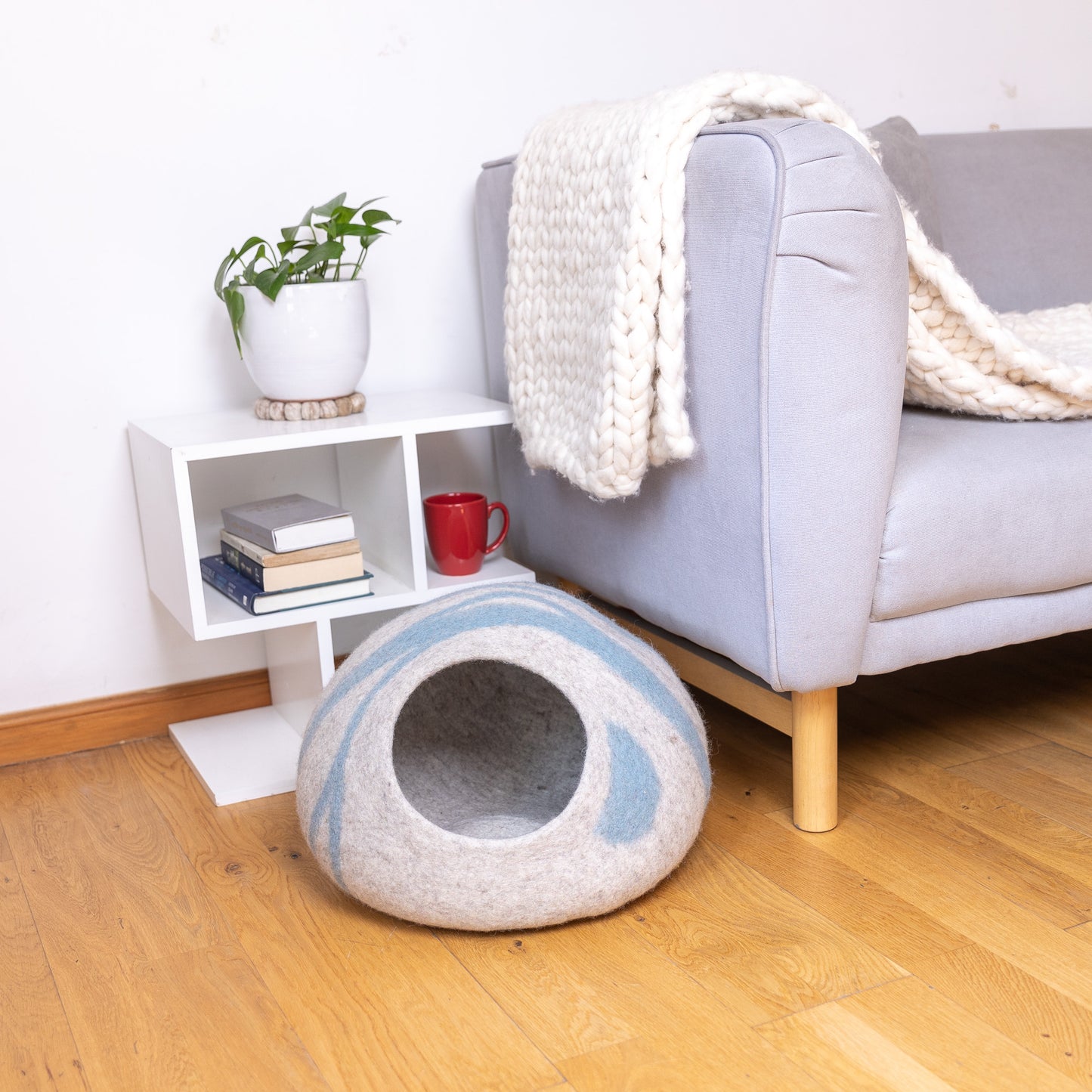 Stripe Felt Cat Bed 100% New Zealand Wool color blue white cream gray