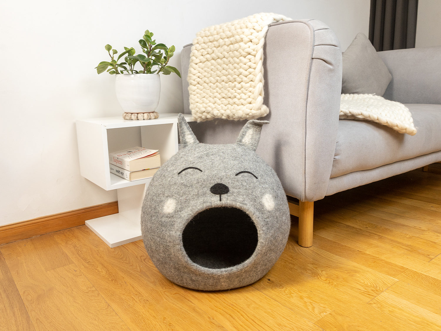 Wool Felt Bunny Cat Cave 100% New Zealand Wool handmade color floral gray white cream bunny pet product comfy