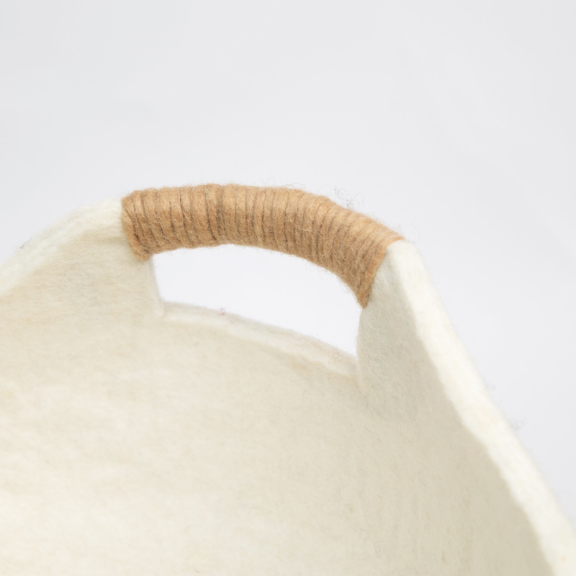 Wool Felt Cat Basket Bed 100% New Zealand Wool handmade color floral brown white black gray cream pet product comfy