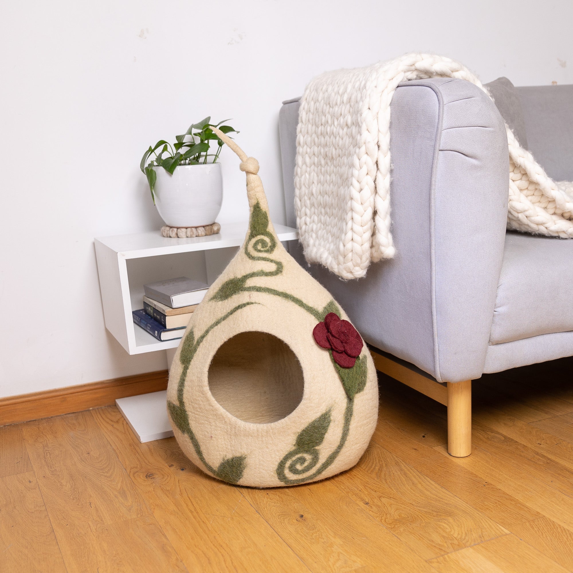 Knot Design Wool Cat Bed House