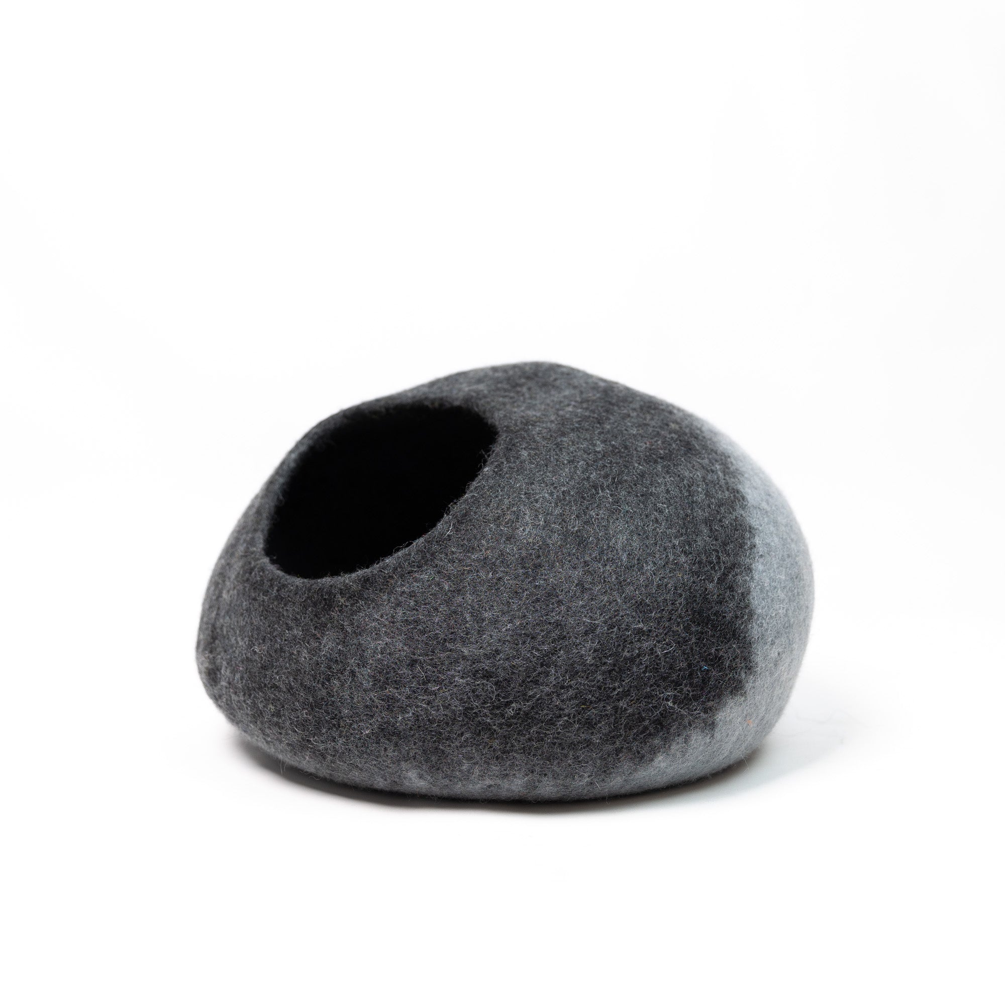 Wool Felt Gradient Cat Bed 100% New Zealand Wool color black gray 