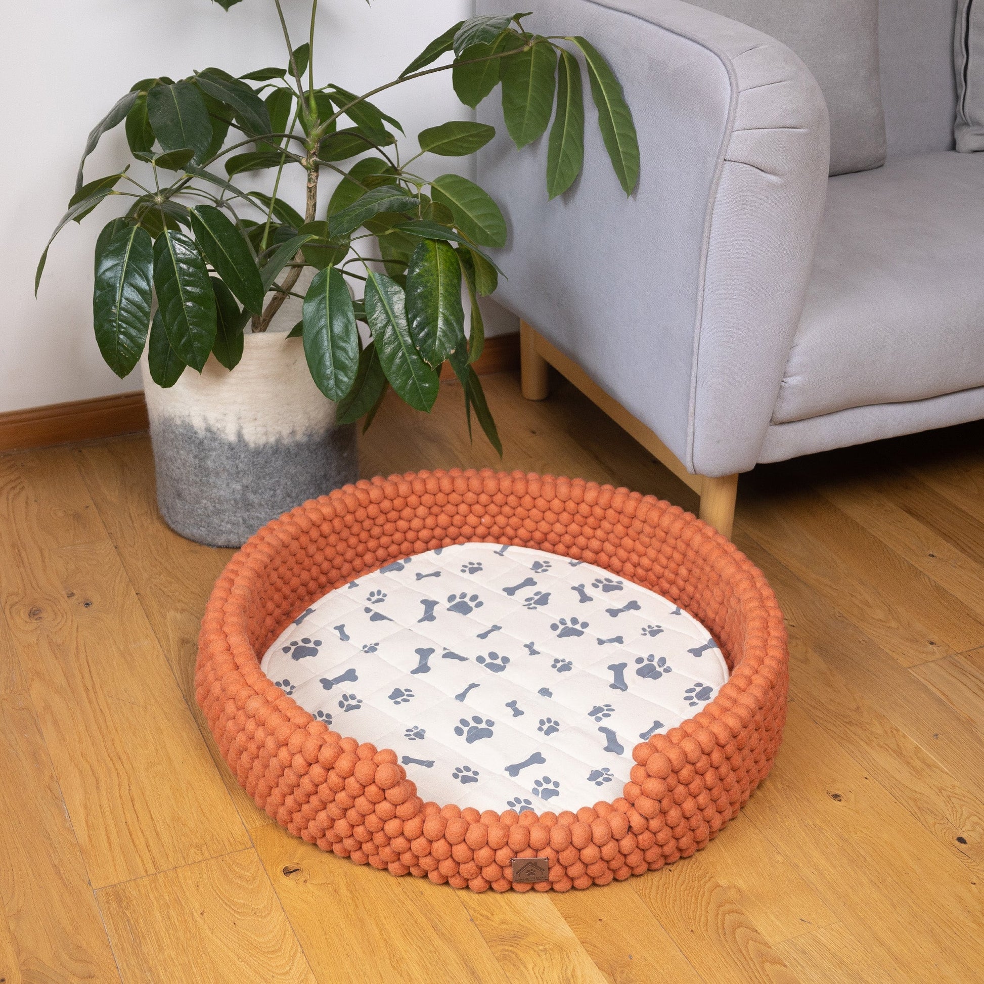 Whiskers Home Felt Ball Bolster Dog Bed Handcrafted Wool Bed with a Cozy, Secure Nesting Design Whisker's Home