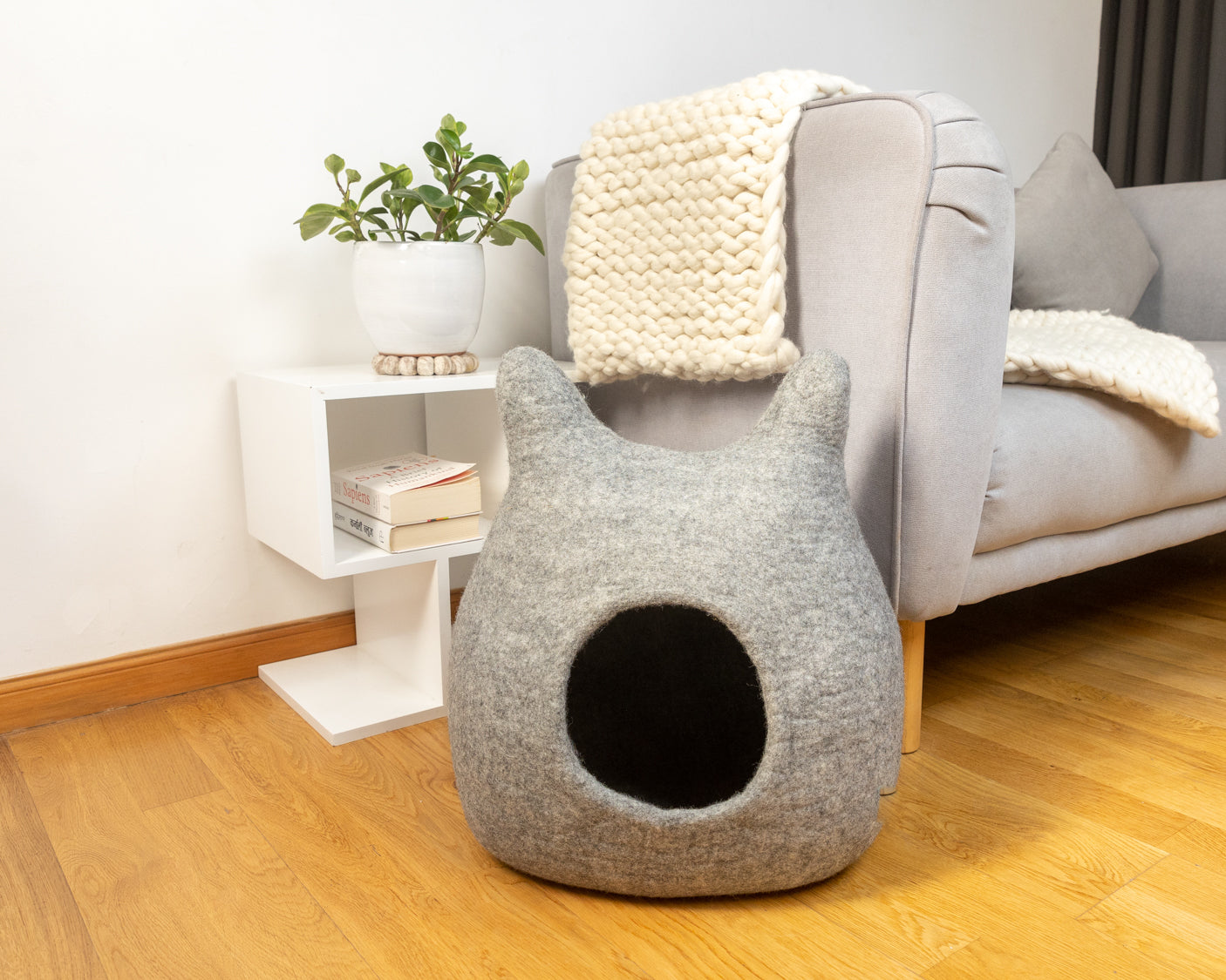 Bunny Ear Felt Cat Cave 100% New Zealand Wool handmade color floral blue gray green cream yellow bunny pet product comfy