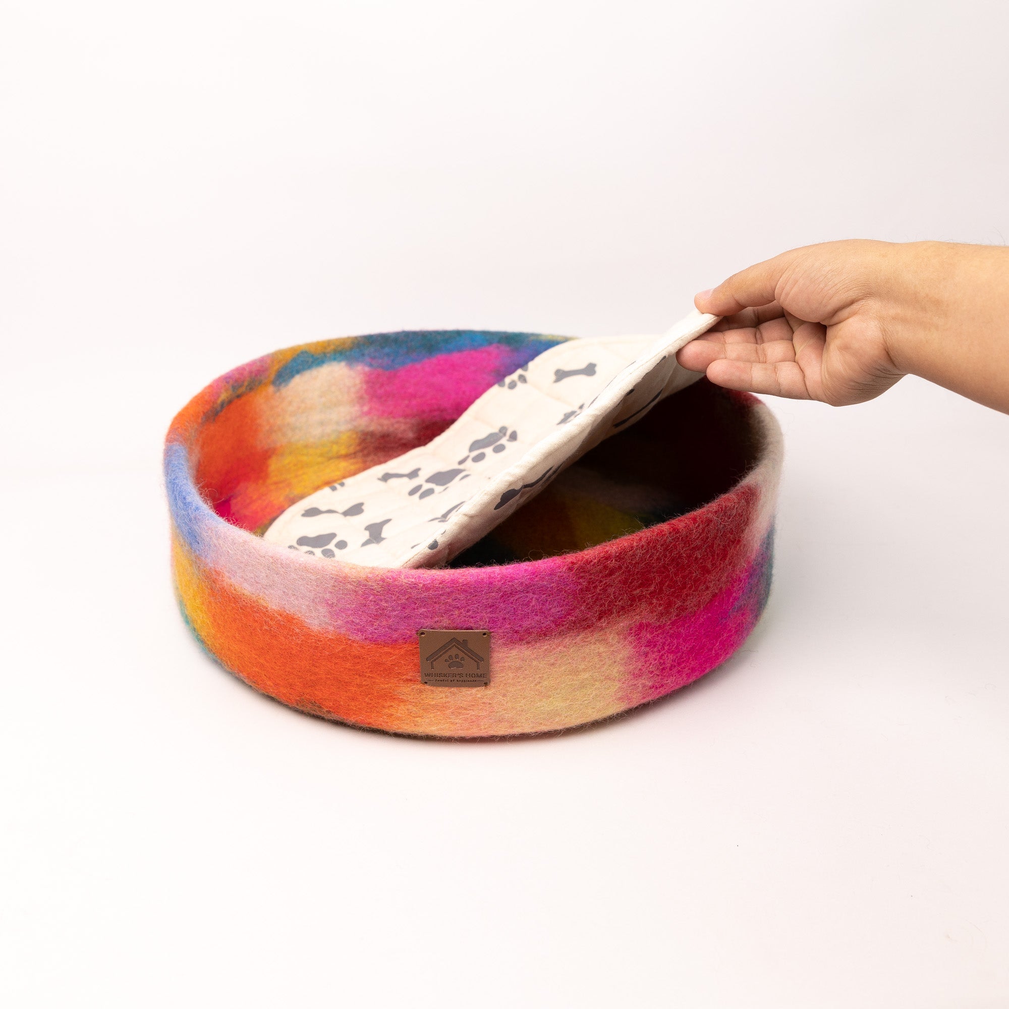 Rainbow Recycled Wool Pet Bed 100% New Zealand Wool handmade color floral gray white pink blue pet product