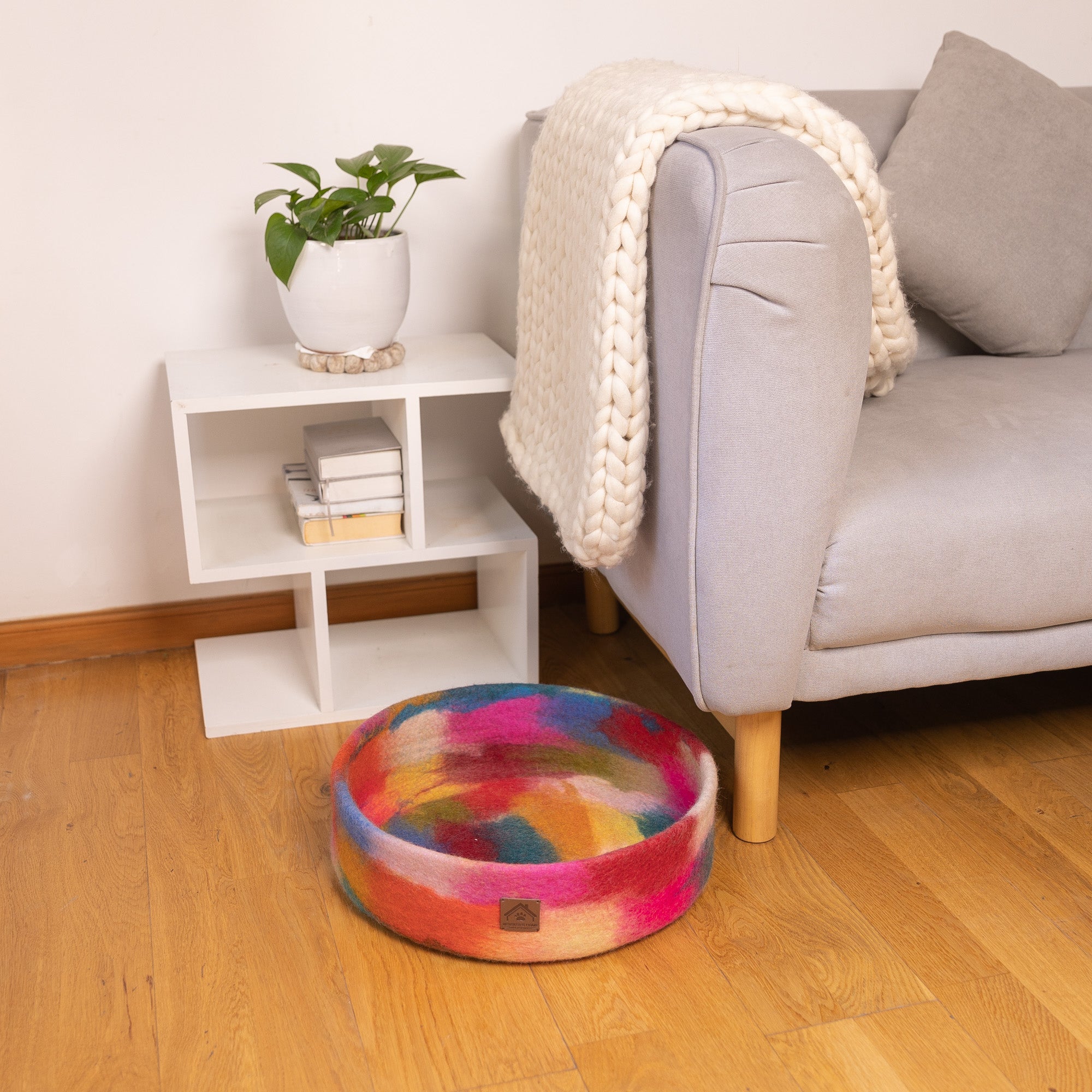 Rainbow Recycled Wool Pet Bed 100% New Zealand Wool handmade color floral gray white pink blue pet product