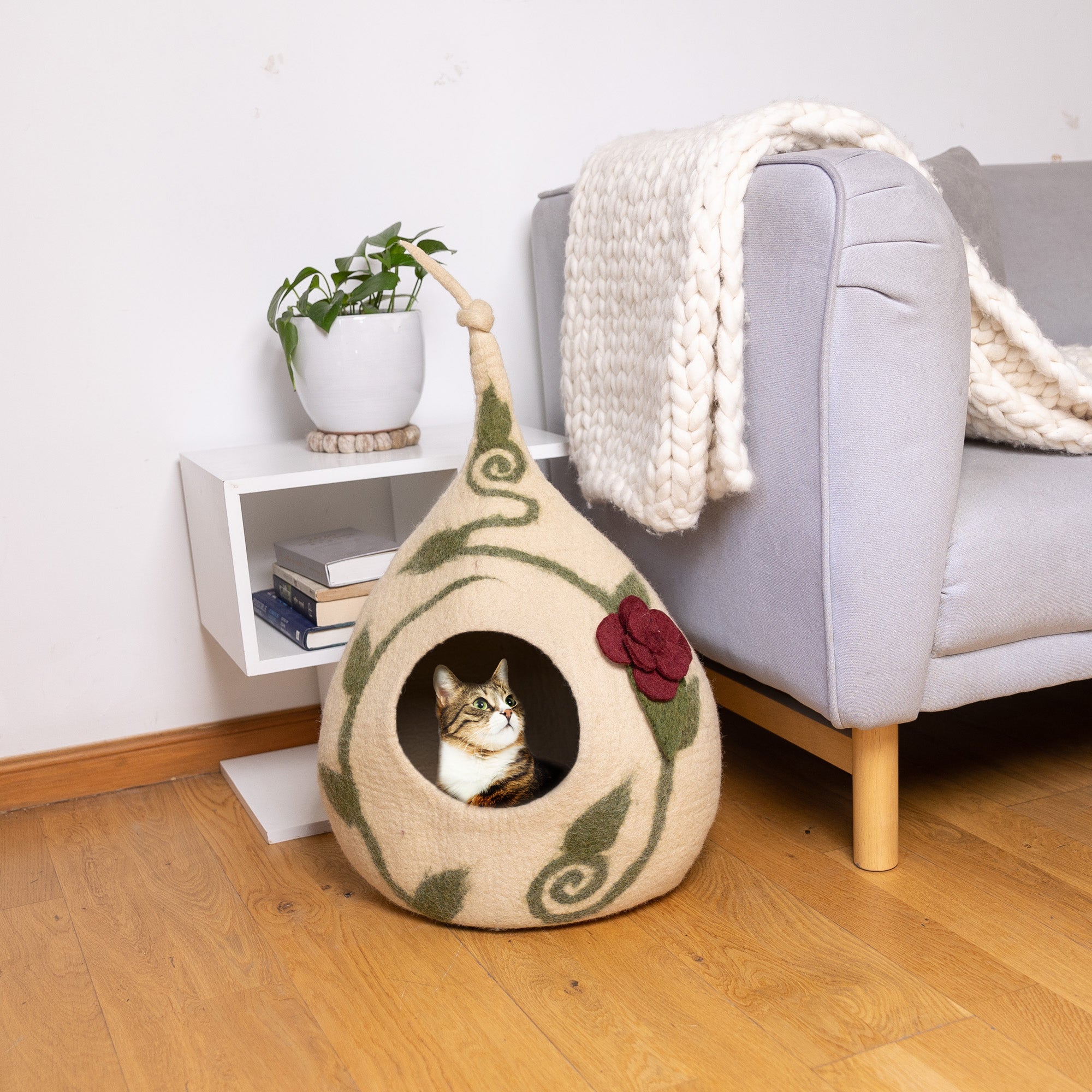 cat in knot design tendril cat cave