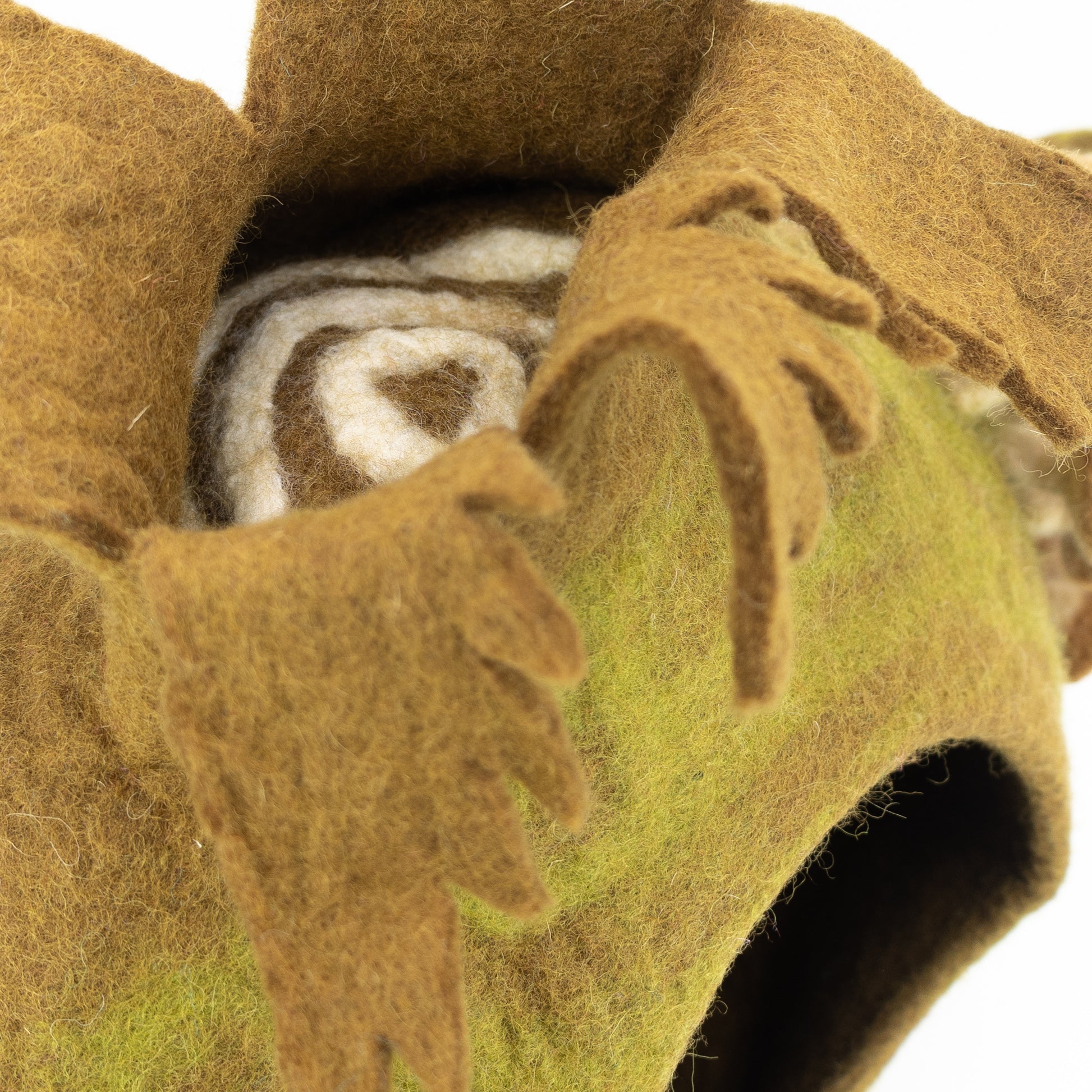 Whiskers Home Mushroom Design Felt Cat House Comfortable and Stylish Pet Cave color green brown
