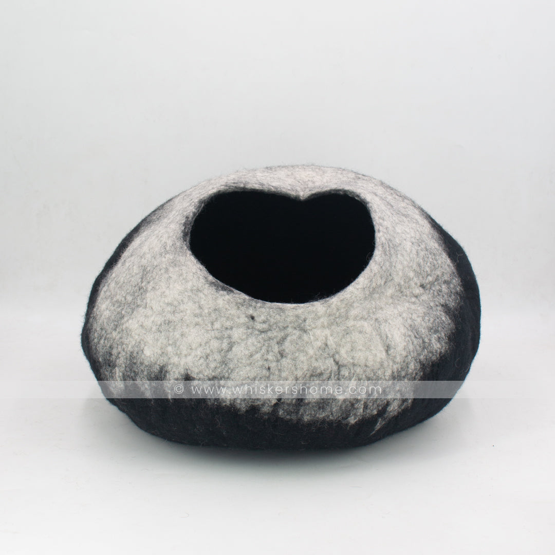 felt cat house, felt cat cave, black and white