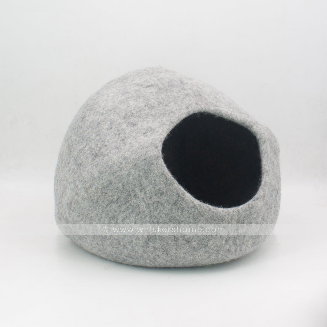 Light colored cat cave, cat house, wool cat cave